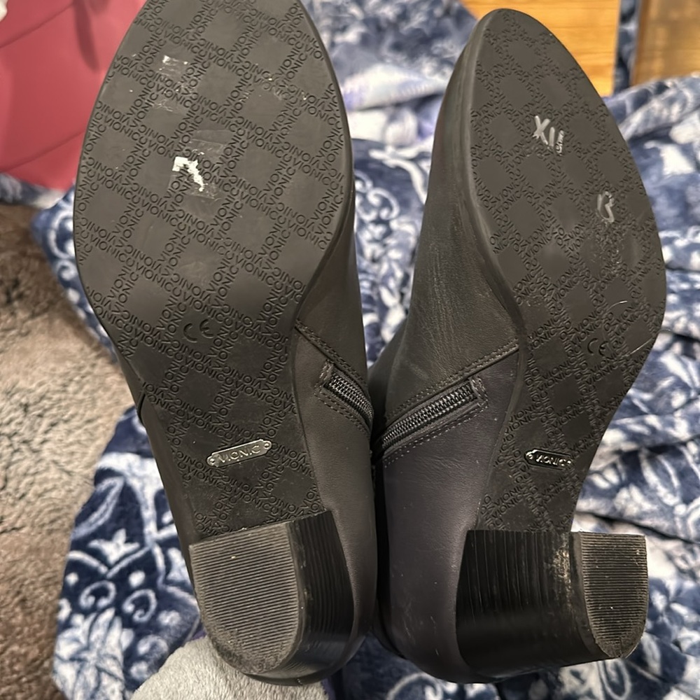 Vionic Upright Upton Dark Grey Snakeskin Buckle H… - image 5